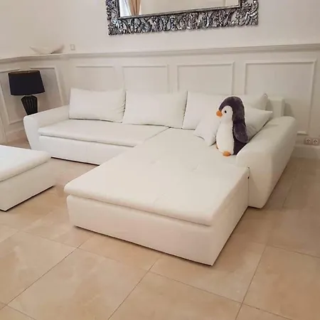 Pure Luxury Apartment