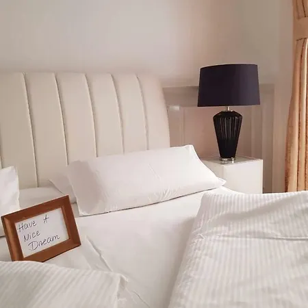 Pure Luxury * Budapest