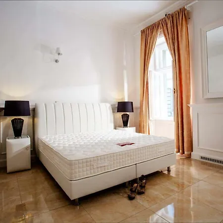 Pure Luxury * Budapest