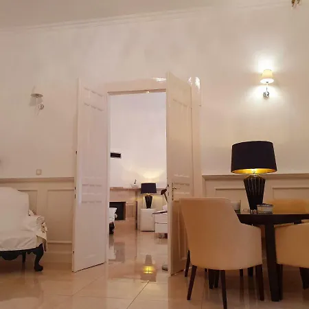 Pure Luxury * Budapest